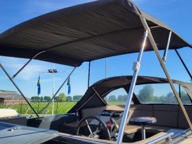 Maxima 730